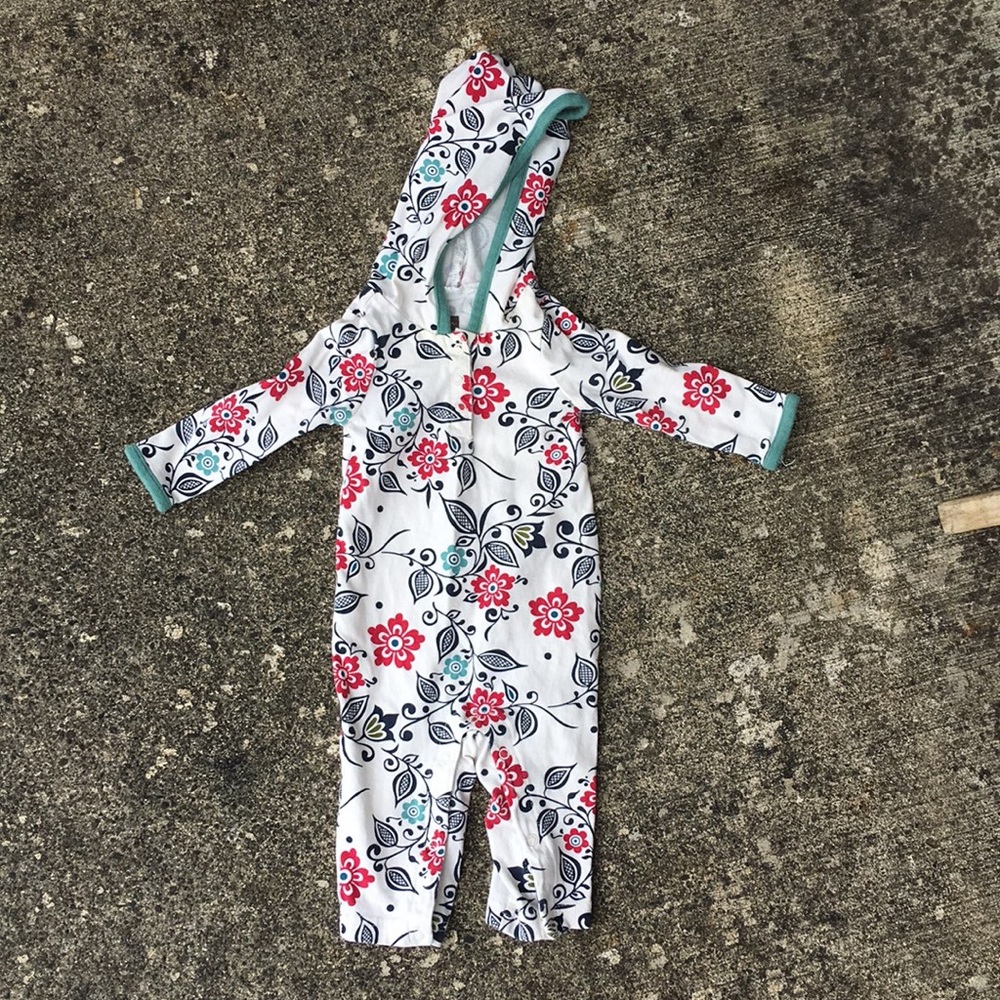 Tea baby girl outfit size 0-3